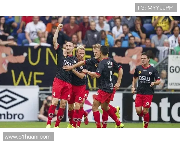 多德勒支与赫尔蒙特的激烈对决揭示了足球战术的新趋势与球队实力的较量 多德勒支与赫尔蒙特的激烈对决揭示了足球战术的新趋势与球队实力的较量