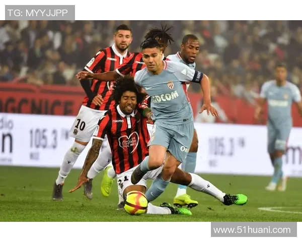 尼姆与阿雅克的激烈对决揭示法甲联赛的竞争魅力与球队实力较量 尼姆与阿雅克的激烈对决揭示法甲联赛的竞争魅力与球队实力较量